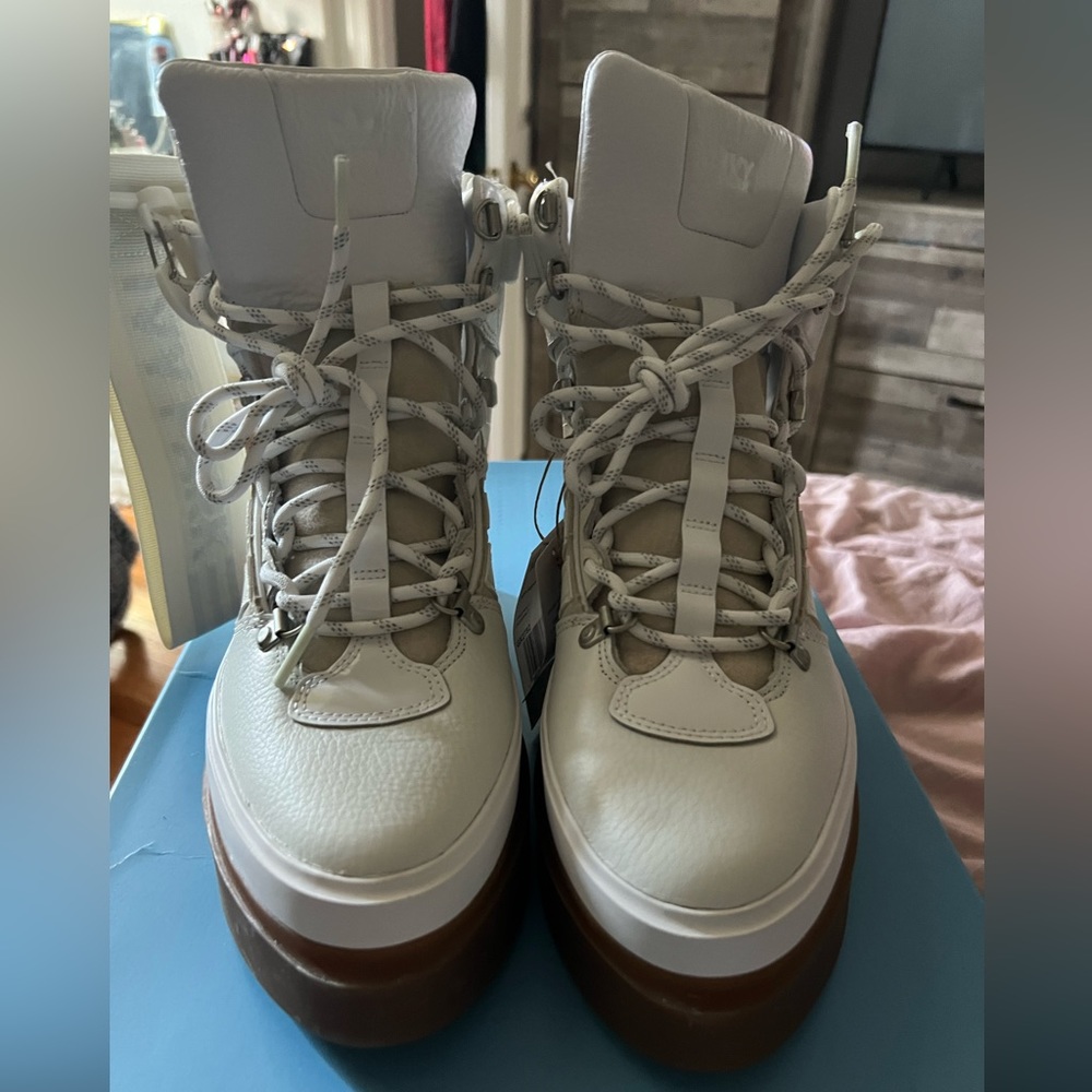 Adidas Ivy Park Super Sleek Boots / W 8.5